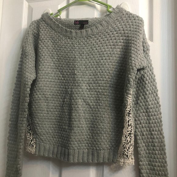 Grey Long Sleeved Sweater - Picture 1 of 3